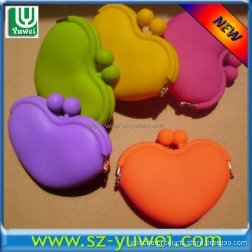 Hot Selling Silicone Coin Purse with Warm Heart Shape
